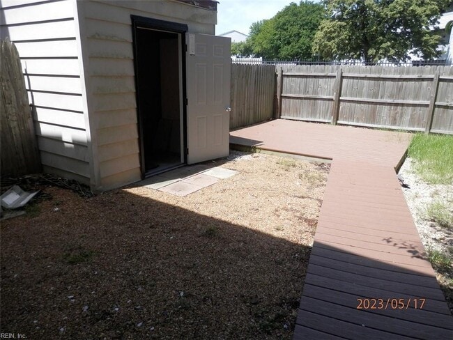 Building Photo - 1346 River Birch Run S