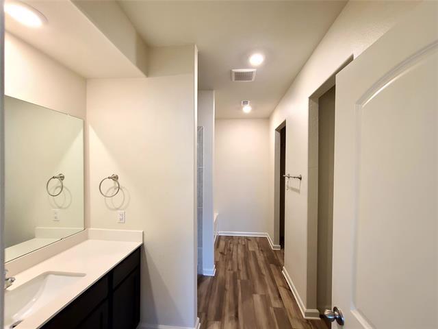 Building Photo - 104 Lady Bird Ct