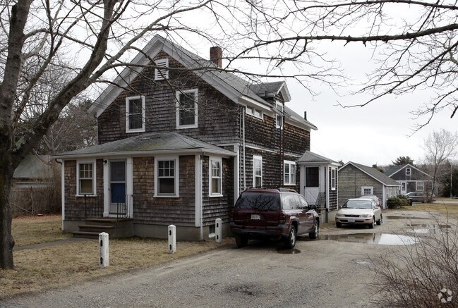 Primary Photo - 250 Davisville Rd