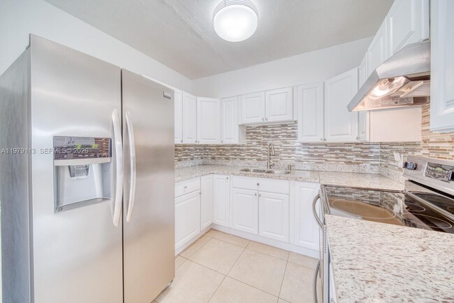 Building Photo - 3930 SW 68th Ave