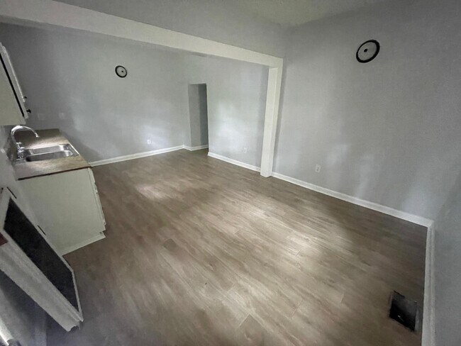 Building Photo - 2034 49th St Ensley