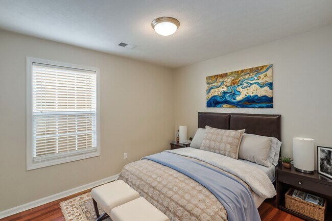Building Photo - 2481 Crescenzio Way