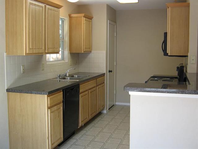 Building Photo - 516 Tenison Ln