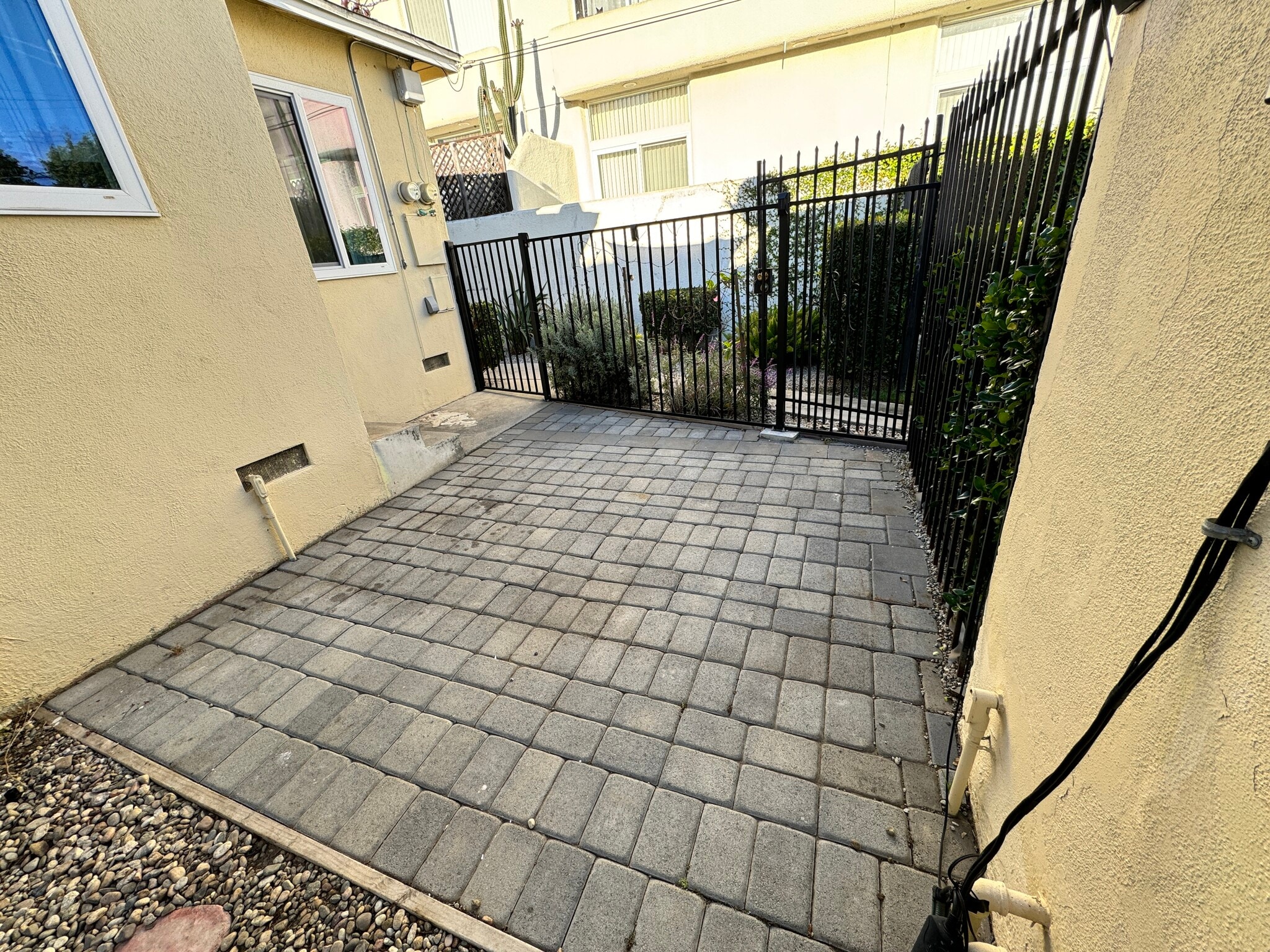 Gated outdoor dining area - 1935 18th St