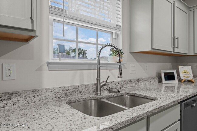 Building Photo - 107 Walton Dr
