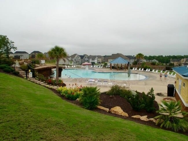 Building Photo - 4 Bedroom 2.5 Bath in Crawford Creek