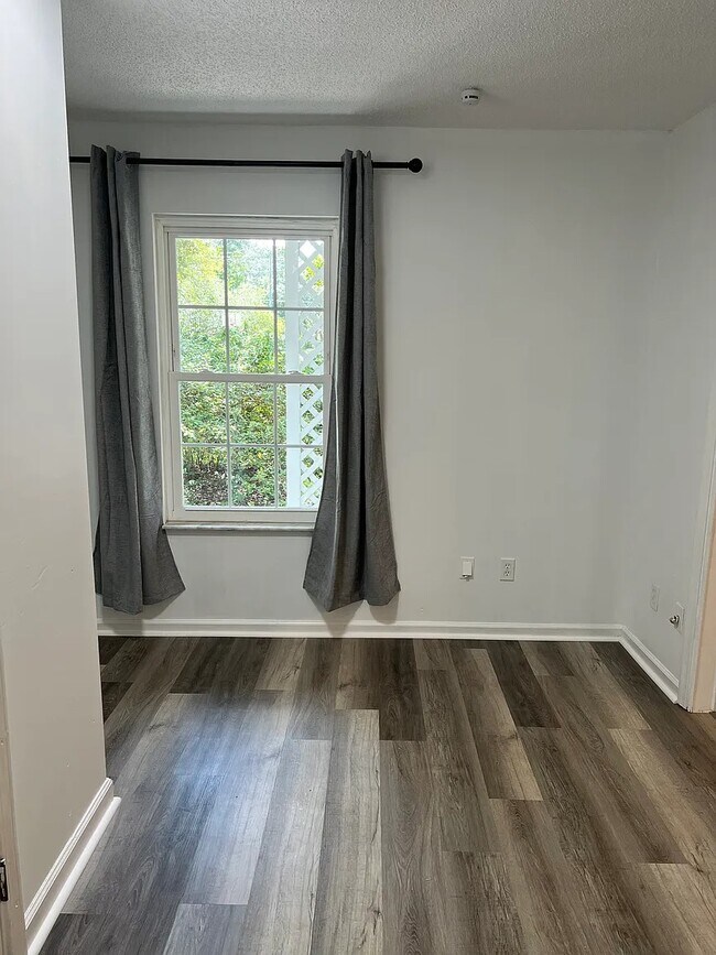 Building Photo - 2146 Golden Isle Ct