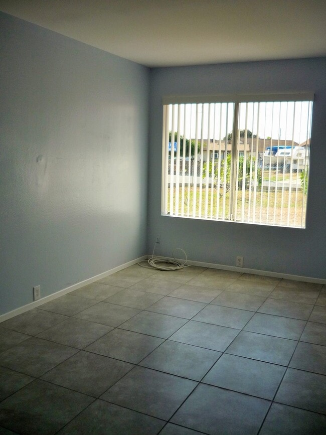 Building Photo - Spacious 4BR Single-Story Home w/ 2-Car Garage + Yard  in Otay Mesa West!