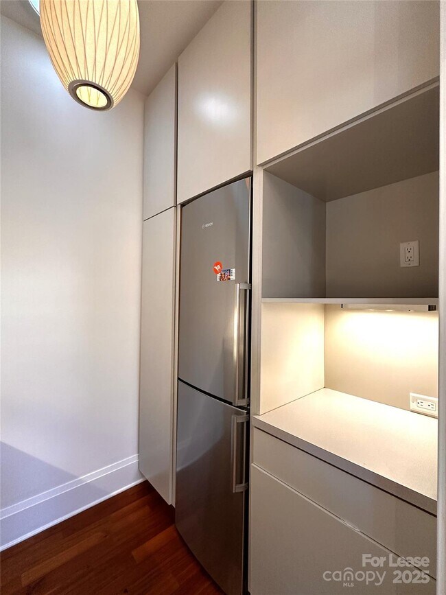 Building Photo - 130 Biltmore Ave