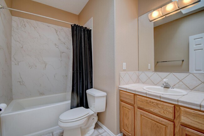 Building Photo - 5809 Vulcan Vista Dr NE