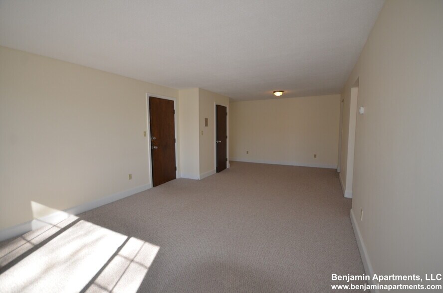 Building Photo - 1 Brattle Dr