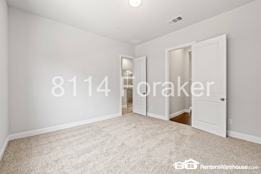 Building Photo - 8114 Foraker St