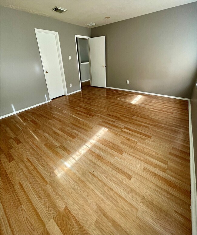 Building Photo - 16822 Perryton Ln