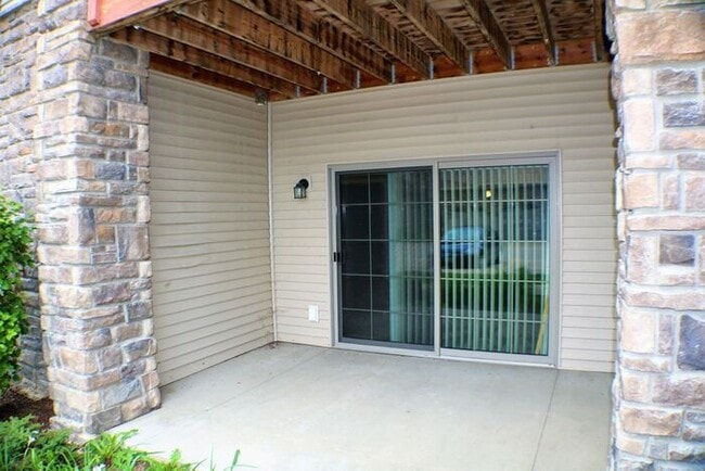 Building Photo - $1,275 | 2 Bedroom, 2 Bathroom Condo | Sublease | *Pet Friendly | Available for November 9th, 202...