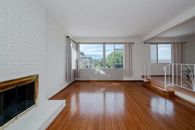 Building Photo - 1170 Tuolumne Ct