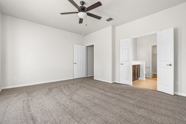 Building Photo - 5938 Cielo Ranch