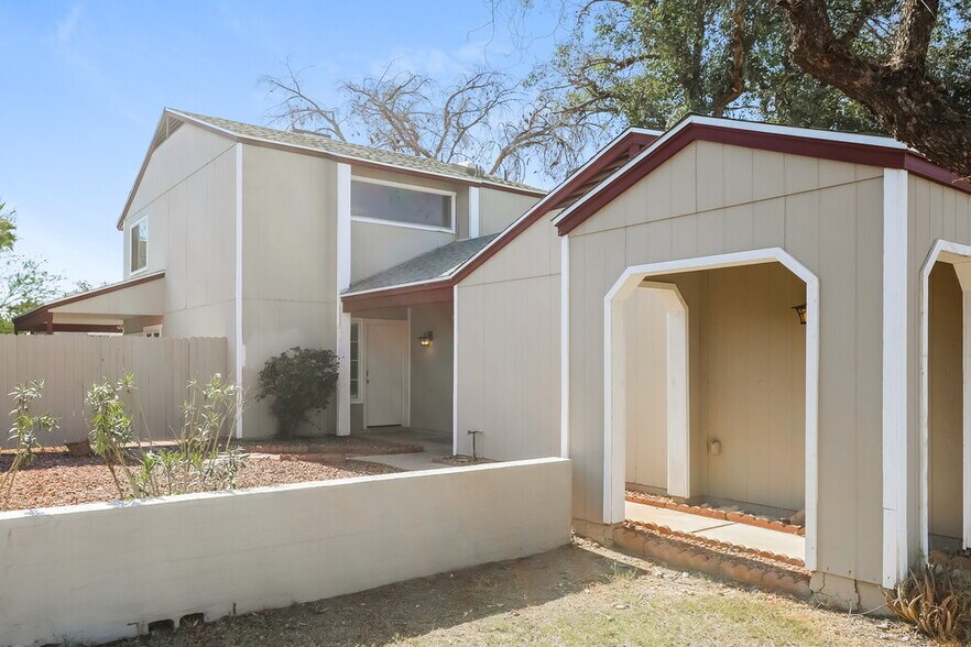 Building Photo - 7026 S 41st Pl