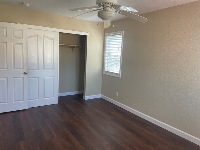 Building Photo - 4009 Shaker Run Cir