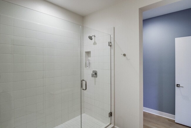 Building Photo - Welcome to your modern La Mesa townhome with solar!