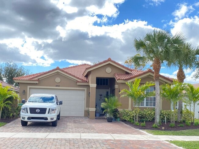 Building Photo - 2165 Newport Isles Blvd