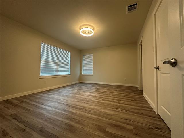 Building Photo - 809 Lotus Dr