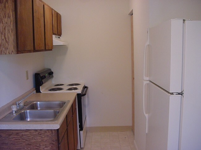 New Kitchens - 15 Hampshire Ct