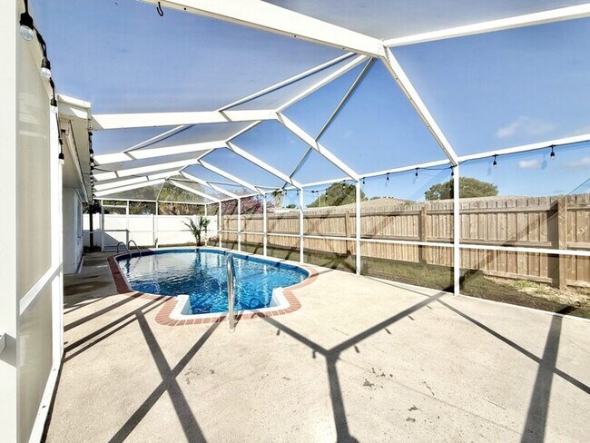 Building Photo - 3411 Cincinnati Dr