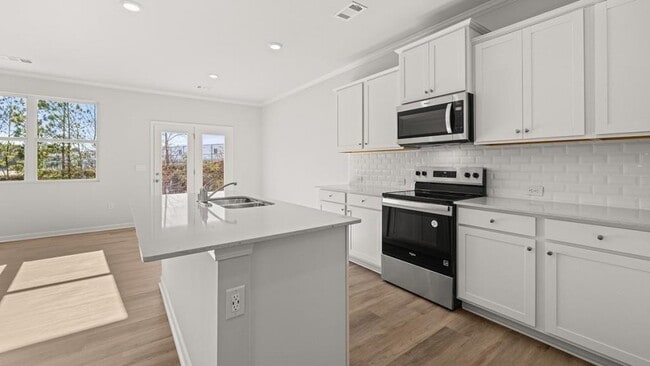 Building Photo - 84 Hughes Pl Dr