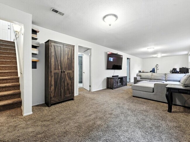 Building Photo - 4750 Wilde Dr