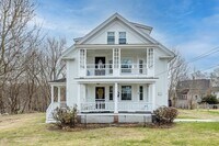 Building Photo - 6 Littleton Rd