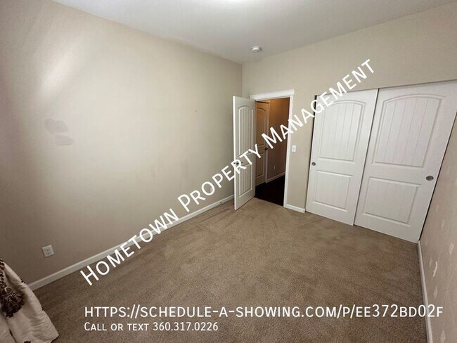 Building Photo - Custom 5 Bedroom Home in Freestone Station...