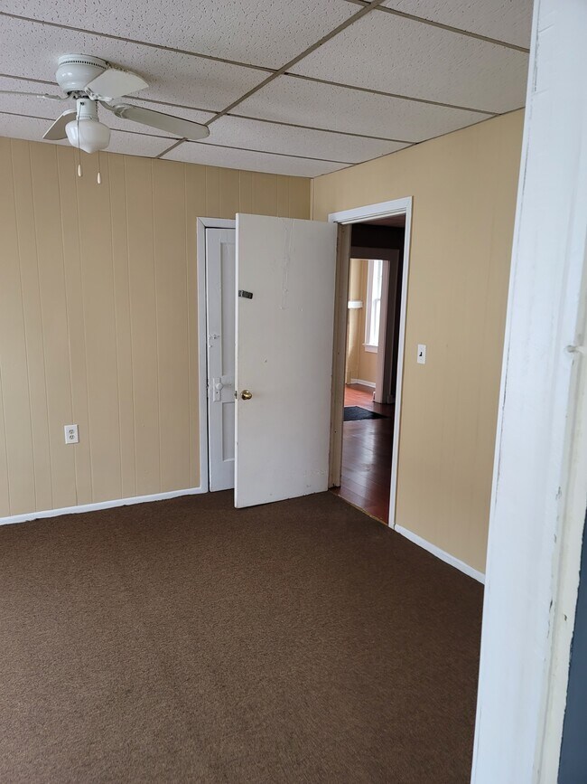 Bedroom - 522 Oak Pl