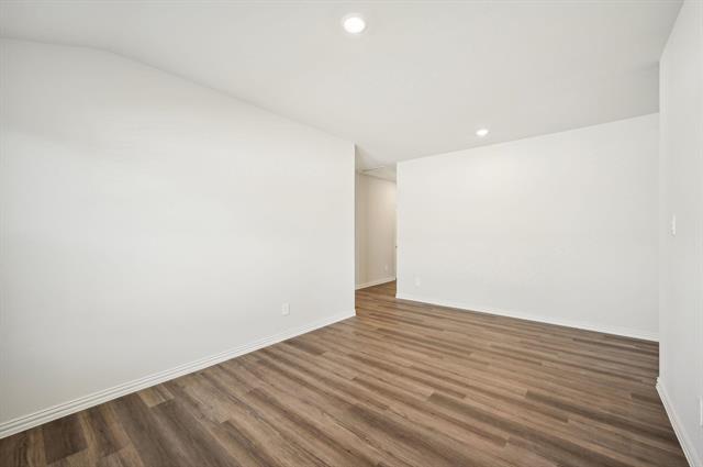 Building Photo - 2203 Gustavus Dr
