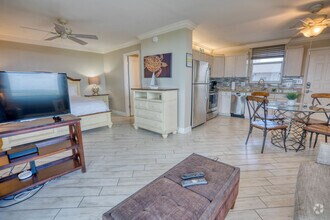 Building Photo - 5600 Bonita Beach Rd SW