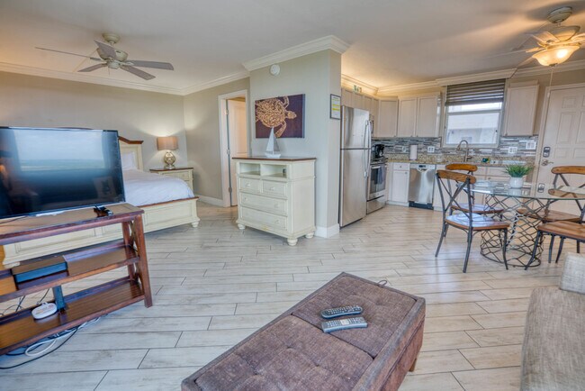 Primary Photo - 5600 Bonita Beach Rd SW