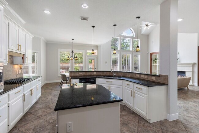 Building Photo - 6 Skipwith Pl