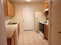 Building Photo - 7533 Oak Chase