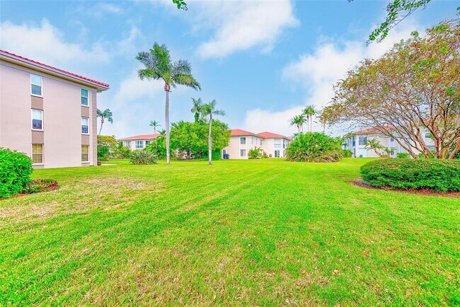 Building Photo - 10280 Imperial Point Dr W