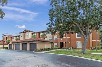 Building Photo - 5554 Metrowest Blvd