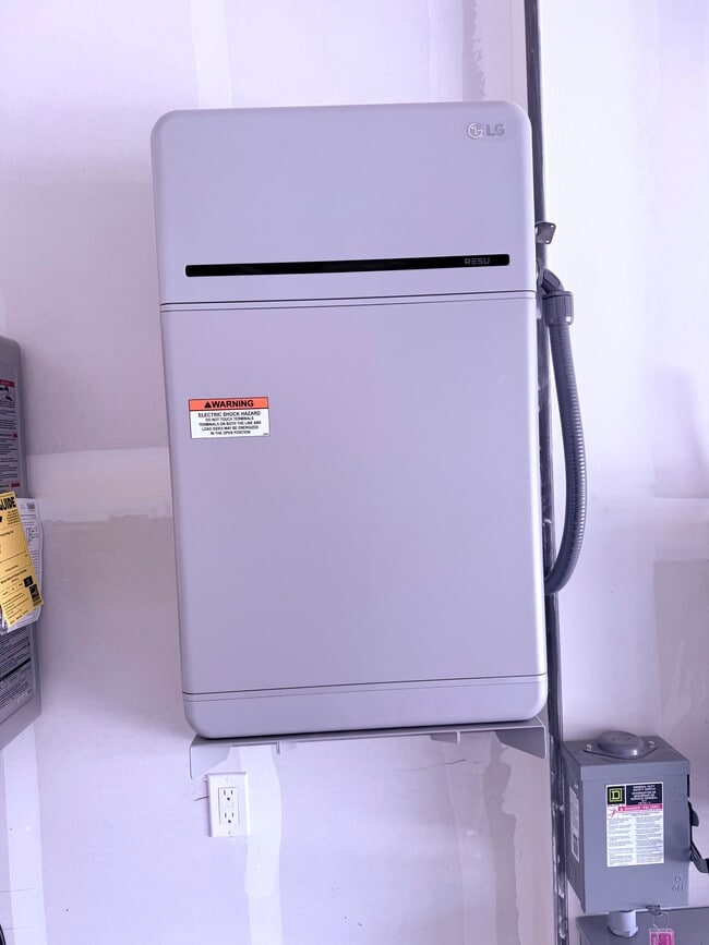 Building Photo - 4026 N Brent Ave