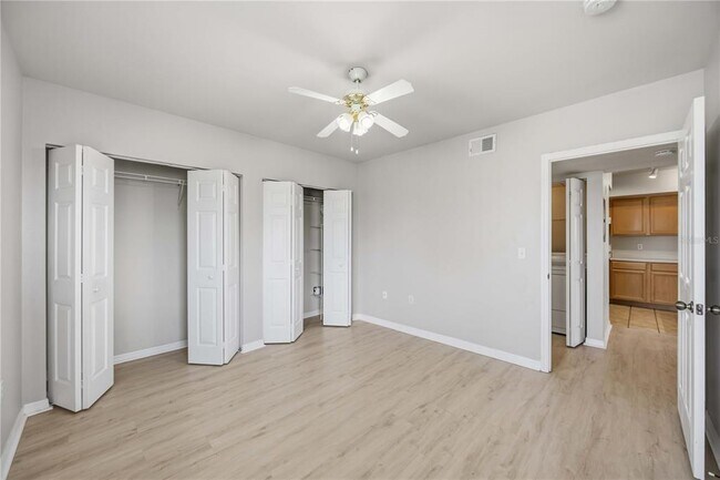 Building Photo - 1195 Villagio Cir