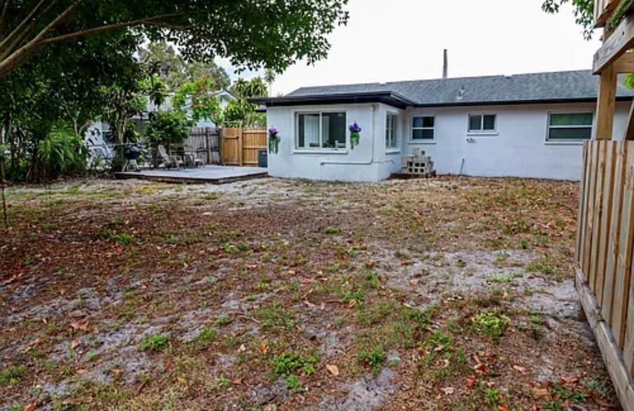 Building Photo - 3312 36th Ave W