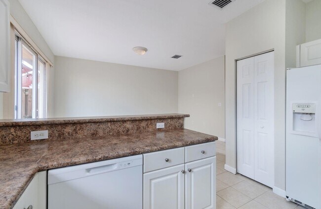 Building Photo - 12863 SW 134th Terrace