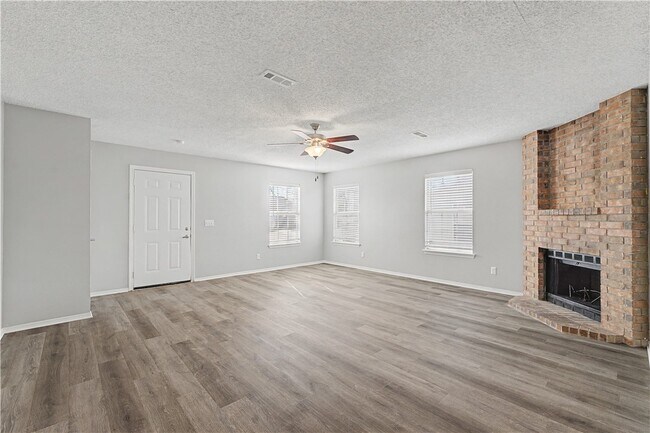 Building Photo - 4380 W Thrasher Dr