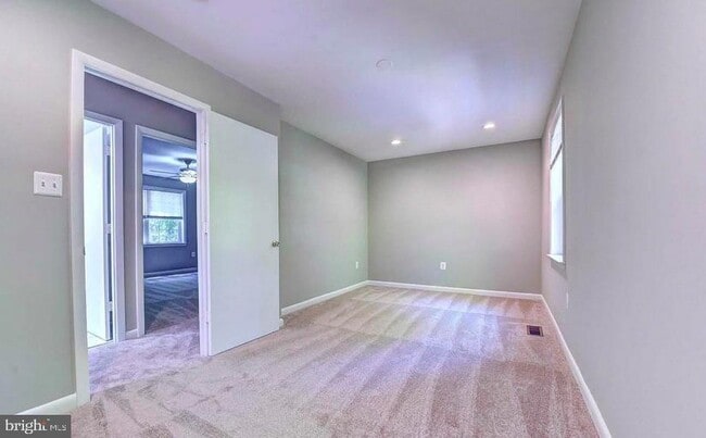 Building Photo - 2226 Gunsmith Square