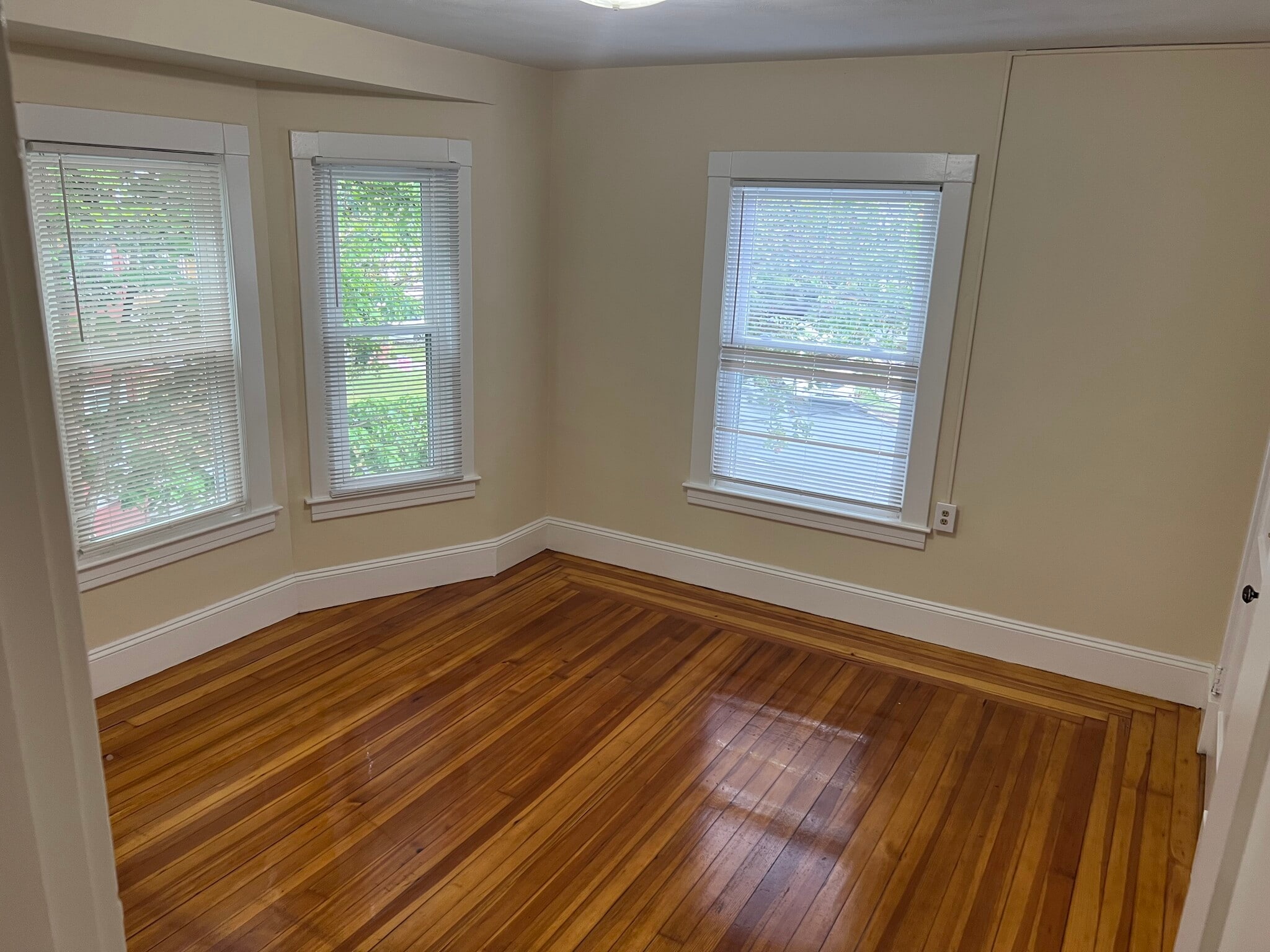 Third Bedroom - 32 W Alvord St