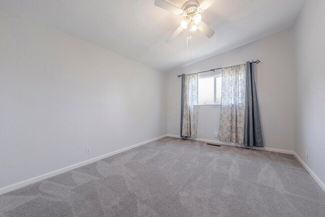 Building Photo - 2577 Gonzaga St