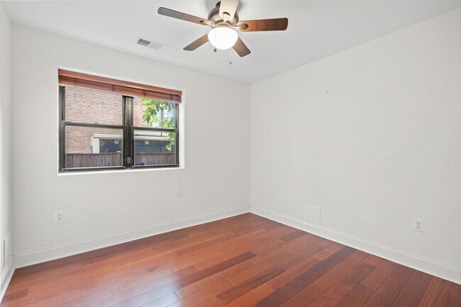 Building Photo - 1354 Euclid St NW
