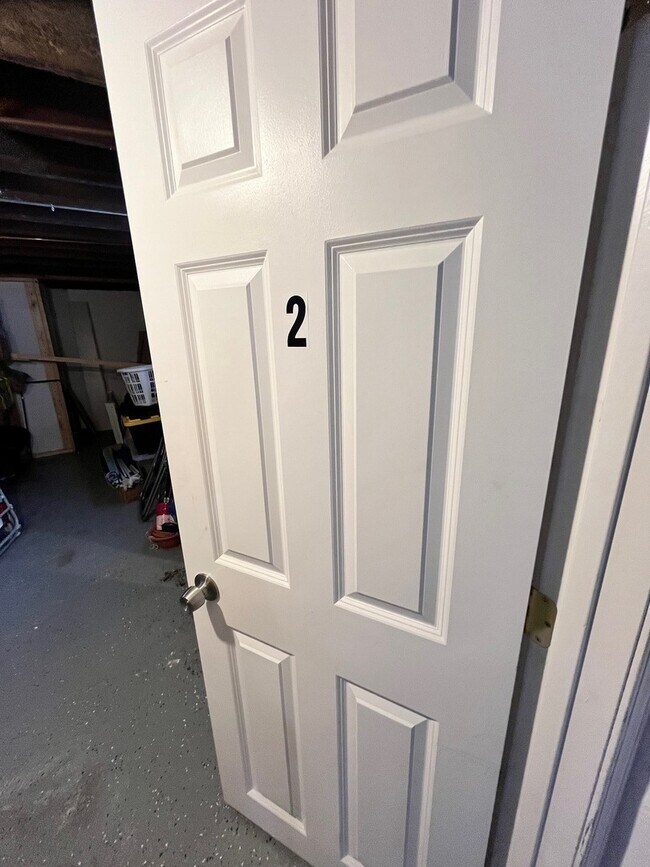 Building Photo - 3707 N Nora Ave