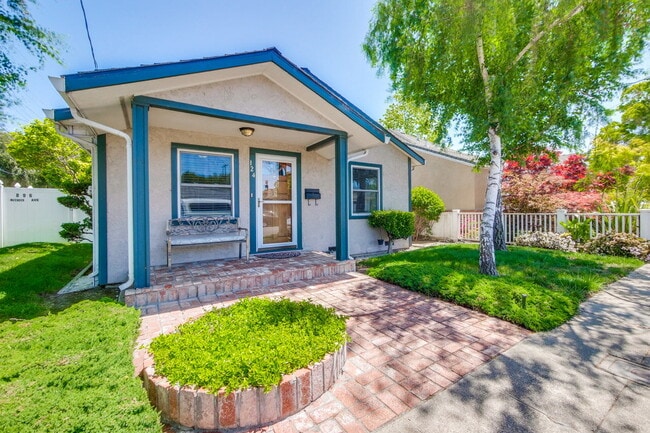 Building Photo - Cute and Cozy 1BR/1BA near downtown Sunnyvale